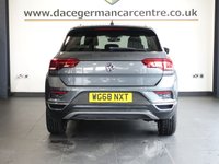 USED 2018 68 VOLKSWAGEN T-ROC 1.0 TSI SEL SUV 5dr Petrol Manual Euro 6 (s/s) (115 ps) 1 OWNER FROM NEW AND COMES WITH A FULL VOLKSWAGEN MAIN DEALER SERVICE HISTORY (7 SERVICES) + VIRTUAL COCKPIT DIGITAL DASH DISPLAY + SATELLITE NAVIGATION + APPLE CARPLAY / ANDROID AUTO + BLUETOOTH MEDIA STREAMING + APPS CONTROL / MIRROR LINK + DAB DIGITAL RADIO + TOUCH SCREEN MEDIA DISPLAY + CRUISE CONTROL + FRONT AND REAR PARKING SENSORS + AUTOMATIC LED HEADLIGHTS + LED DAY TIME RUNNING LIGHTS + LEATHER MULTI FUNCTIONAL STEERING WHEEL + LANE ASSIST + SELECTABLE DRIVING MODES + VOICE COMMAND