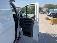 USED 2023 73 FORD TRANSIT CUSTOM 2.0 300 EcoBlue Leader Panel Van 5dr Diesel Manual L1 H1 Euro 6 (s/s) (130 ps) FULL SERVICE HISTORY*ROOF RACK