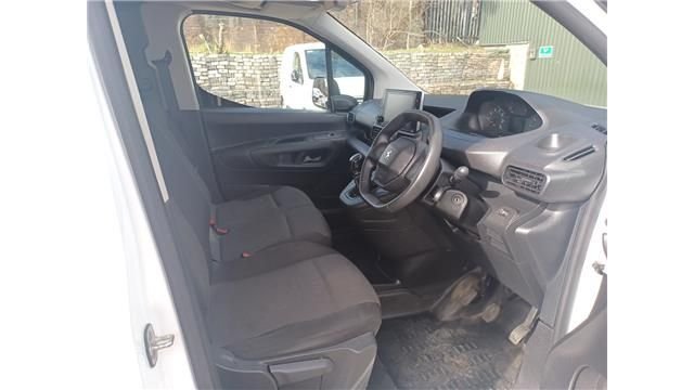 2021 PEUGEOT PARTNER - Photo 11
