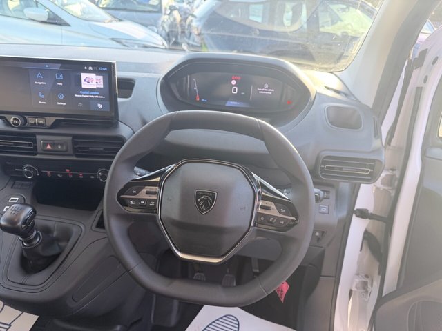 2024 PEUGEOT PARTNER - Photo 12
