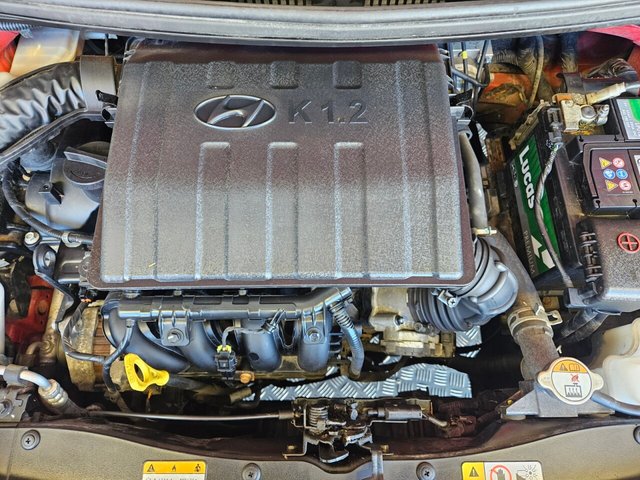 2017 HYUNDAI I10 - Photo 10