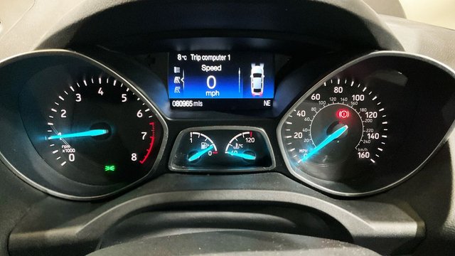 2018 FORD KUGA - Photo 8