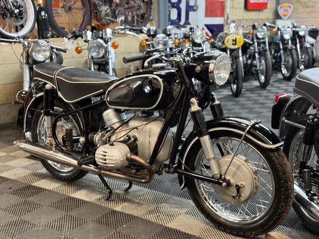 View our BMW R60