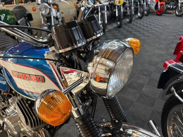 View our SUZUKI T500