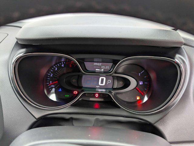USED 2016 16 RENAULT CAPTUR 1.5 Captur Dynamique S Nav dCi Auto 5dr CLICK & COLLECT/ HOME DELIVERY