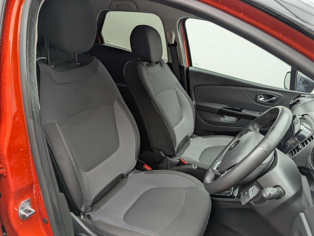 USED 2016 16 RENAULT CAPTUR 1.5 Captur Dynamique S Nav dCi Auto 5dr CLICK & COLLECT/ HOME DELIVERY