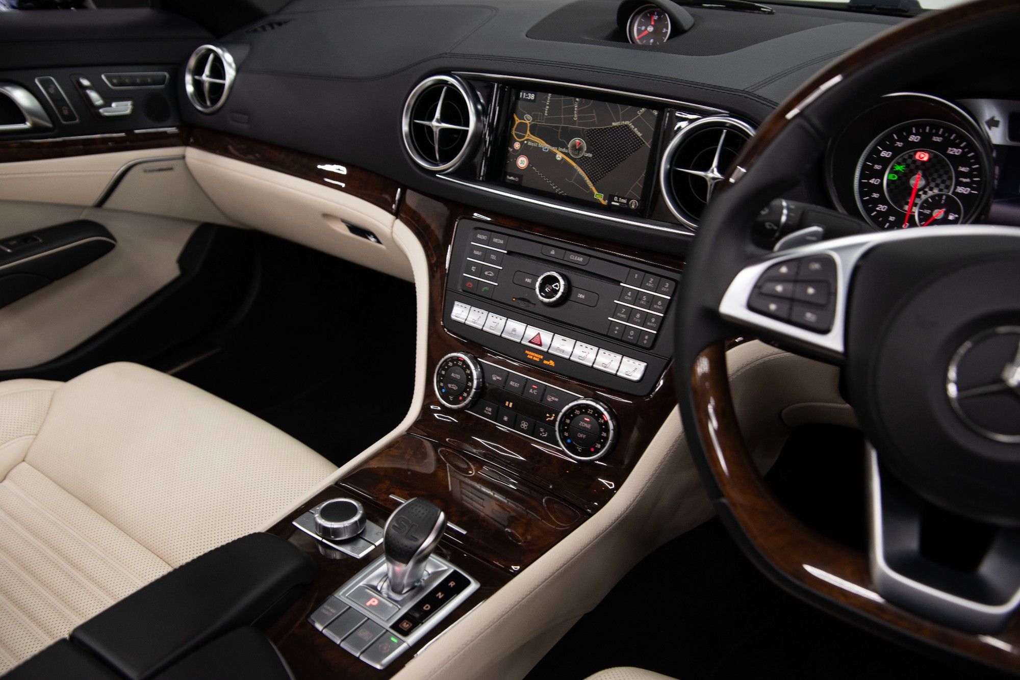 USED 2019 19 MERCEDES-BENZ SL 4.7 SL500 V8 AMG Line (Premium) 