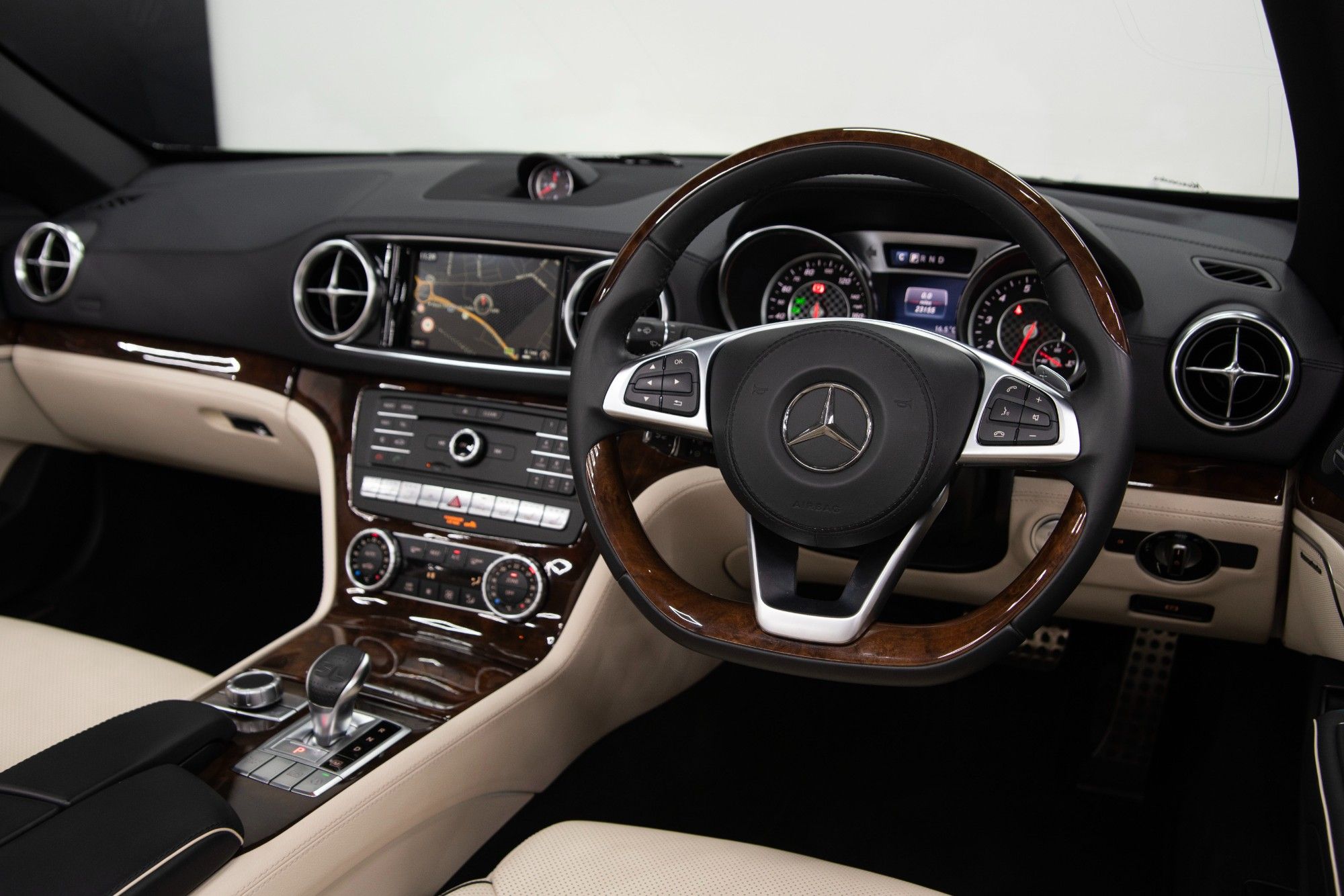 USED 2019 19 MERCEDES-BENZ SL 4.7 SL500 V8 AMG Line (Premium) 