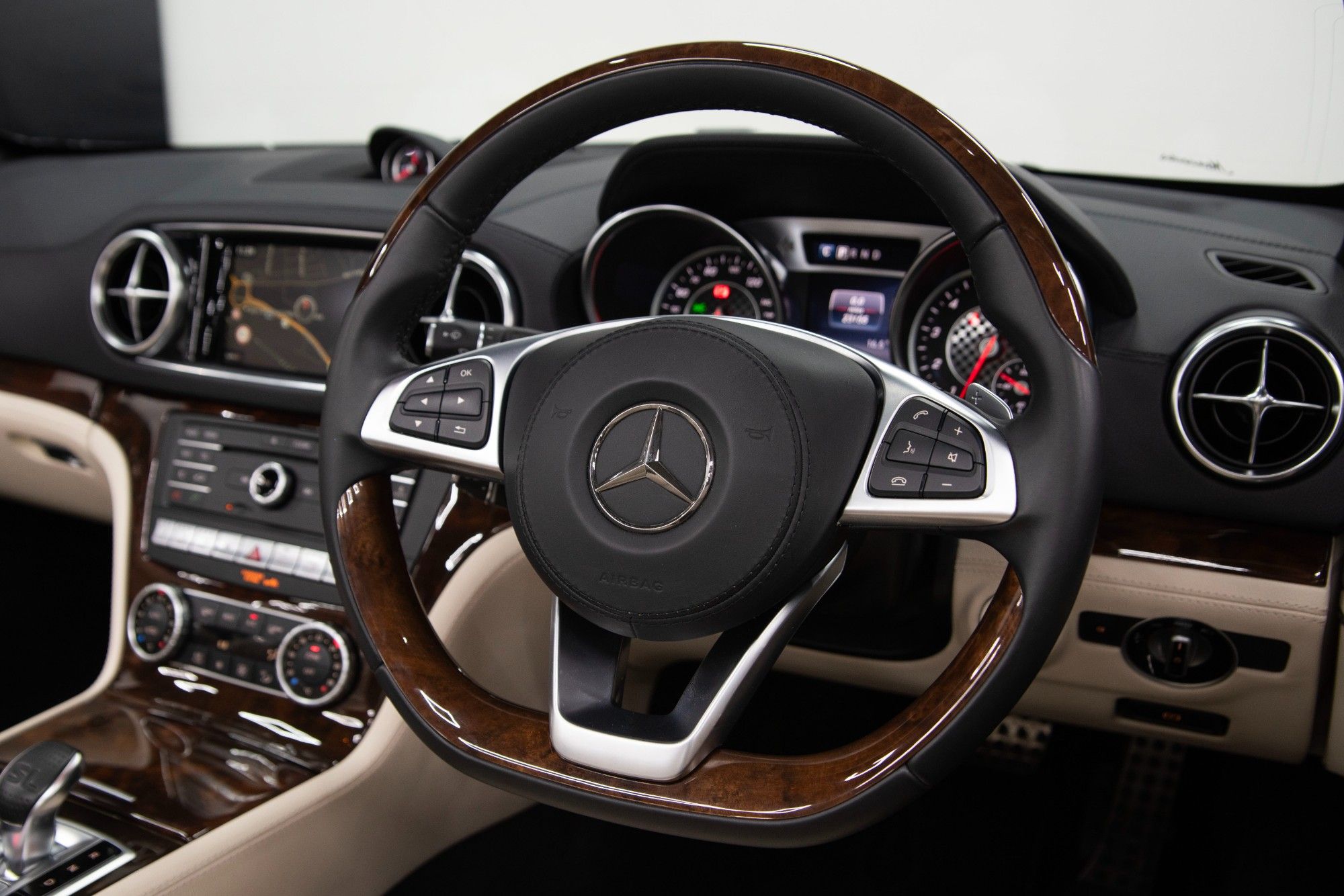 USED 2019 19 MERCEDES-BENZ SL 4.7 SL500 V8 AMG Line (Premium) 