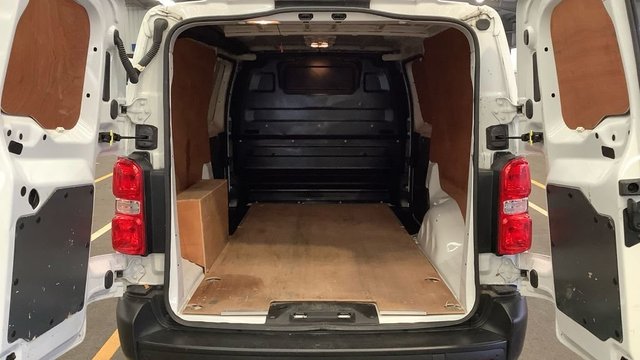 2023 VAUXHALL VIVARO - Photo 9