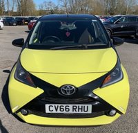 USED 2016 66 TOYOTA AYGO 1.0 VVT-i x-cite 3 Yellow Bi-Tone Hatchback 5dr Petrol Manual Euro 6 (68 ps) LONG MOT, JUST BEEN SERVICED, HPI CLEAR, 2 X KEYS, 1 PREVIOUS OWNER! BLUETOOTH, AIR CON, ELECTRIC WINDOWS, PRIVACY GLASS, BLACK GLOSS ALLOYS!