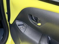USED 2016 66 TOYOTA AYGO 1.0 VVT-i x-cite 3 Yellow Bi-Tone Hatchback 5dr Petrol Manual Euro 6 (68 ps) LONG MOT, JUST BEEN SERVICED, HPI CLEAR, 2 X KEYS, 1 PREVIOUS OWNER! BLUETOOTH, AIR CON, ELECTRIC WINDOWS, PRIVACY GLASS, BLACK GLOSS ALLOYS!