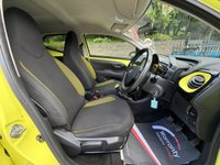 USED 2016 66 TOYOTA AYGO 1.0 VVT-i x-cite 3 Yellow Bi-Tone Hatchback 5dr Petrol Manual Euro 6 (68 ps) LONG MOT, JUST BEEN SERVICED, HPI CLEAR, 2 X KEYS, 1 PREVIOUS OWNER! BLUETOOTH, AIR CON, ELECTRIC WINDOWS, PRIVACY GLASS, BLACK GLOSS ALLOYS!