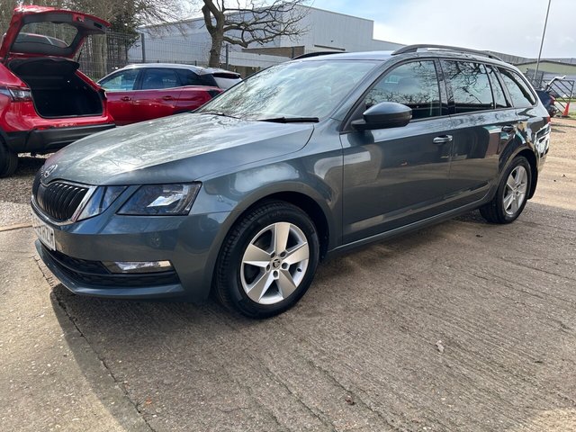 2019 SKODA OCTAVIA - Photo 3