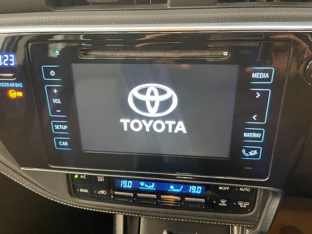 2015 TOYOTA AURIS - Photo 8