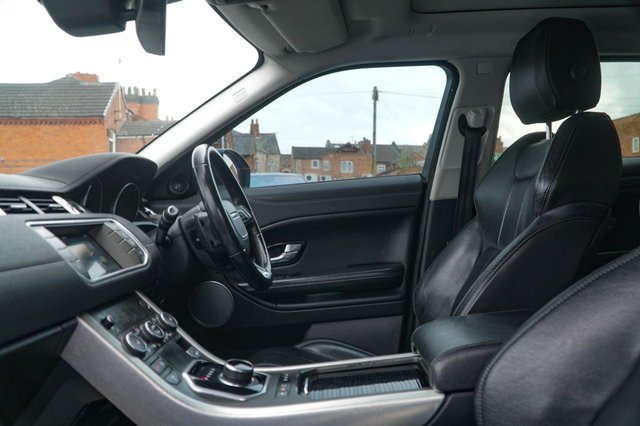 View our LAND ROVER RANGE ROVER EVOQUE