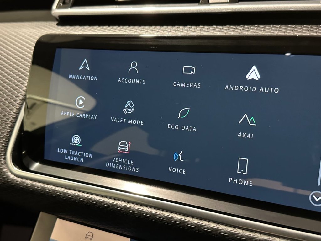 USED 2022 22 LAND ROVER RANGE ROVER VELAR 2.0 D200 MHEV R-Dynamic SE SUV 5dr Diesel Auto 4WD Euro 6 (s/s) (204 ps) 