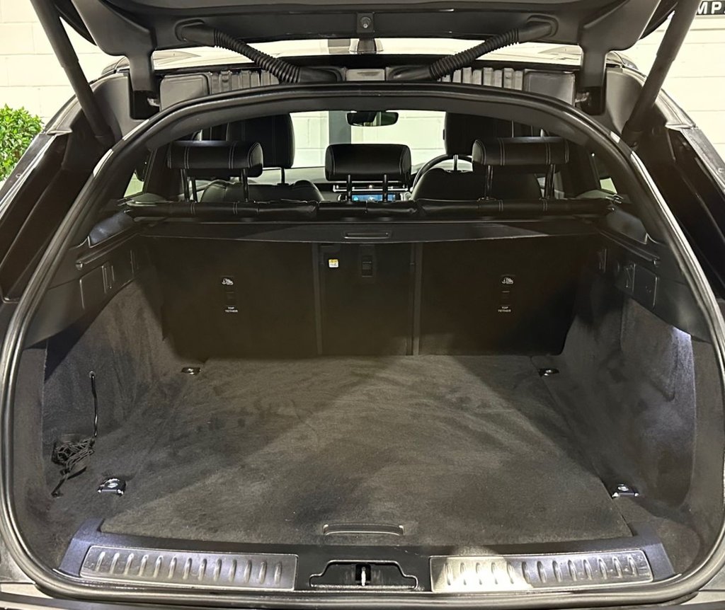 USED 2022 22 LAND ROVER RANGE ROVER VELAR 2.0 D200 MHEV R-Dynamic SE SUV 5dr Diesel Auto 4WD Euro 6 (s/s) (204 ps) 