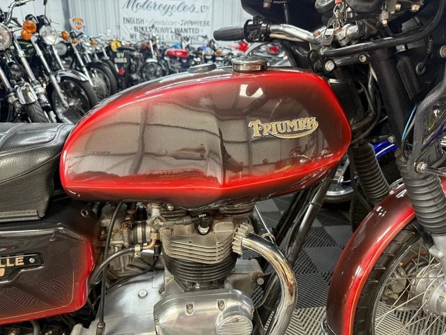 View our TRIUMPH T40V BONNEVILLE
