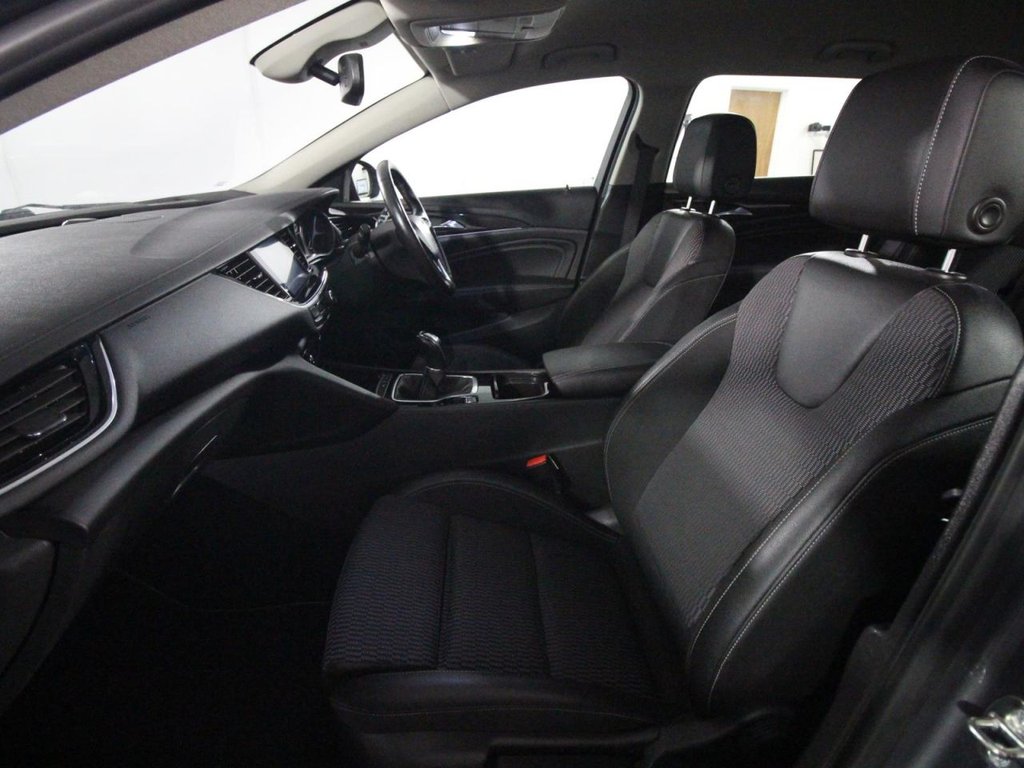 USED 2018 68 VAUXHALL INSIGNIA 1.5i Turbo GPF SRi Nav Sports Tourer 5dr Petrol Manual Euro 6 (s/s) (165 ps) FULL SERVICE HISTORY - REAR CAMERA