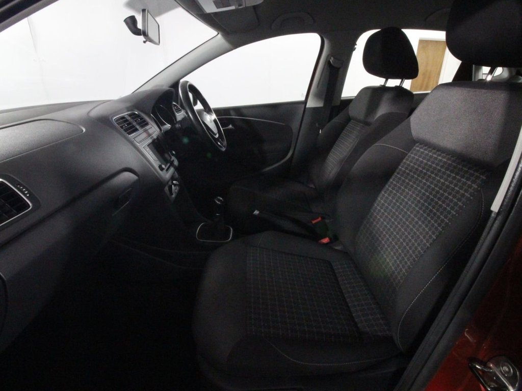 USED 2015 65 VOLKSWAGEN POLO 1.2 TSI BlueMotion Tech SE Hatchback 5dr Petrol Manual Euro 6 (s/s) (90 ps) 