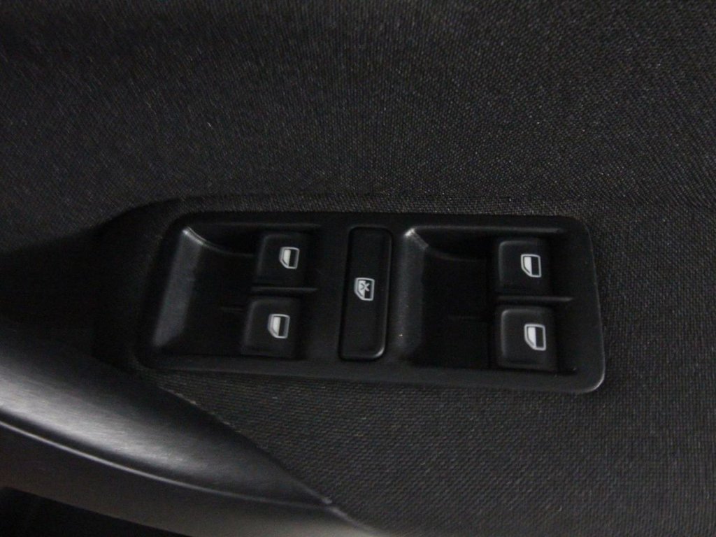 USED 2015 65 VOLKSWAGEN POLO 1.2 TSI BlueMotion Tech SE Hatchback 5dr Petrol Manual Euro 6 (s/s) (90 ps) 