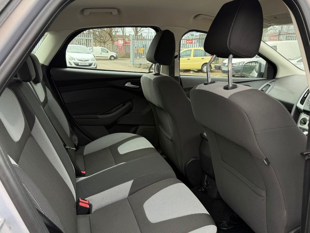 2011 FORD FOCUS - Photo 10