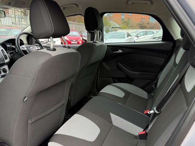 2011 FORD FOCUS - Photo 11