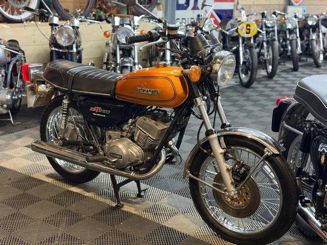 View our SUZUKI GT250