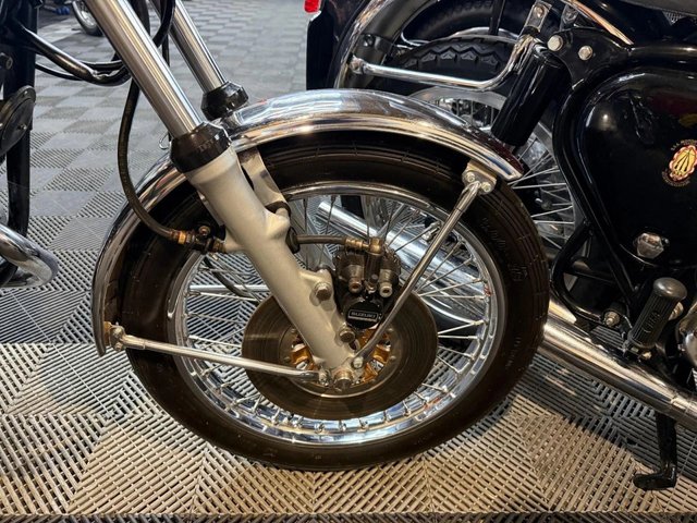 View our SUZUKI GT250