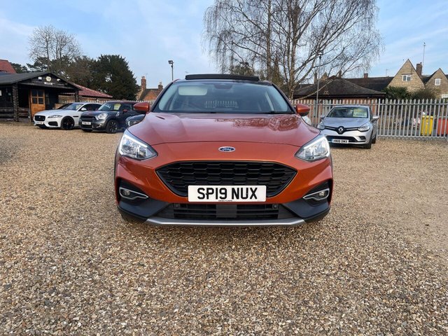 2019 FORD FOCUS - Photo 2