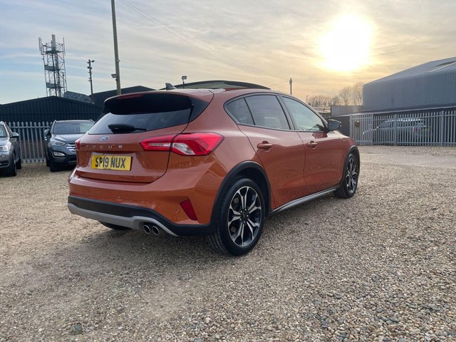 2019 FORD FOCUS - Photo 6