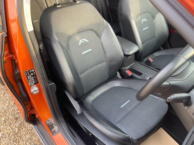 2019 FORD FOCUS - Photo 8