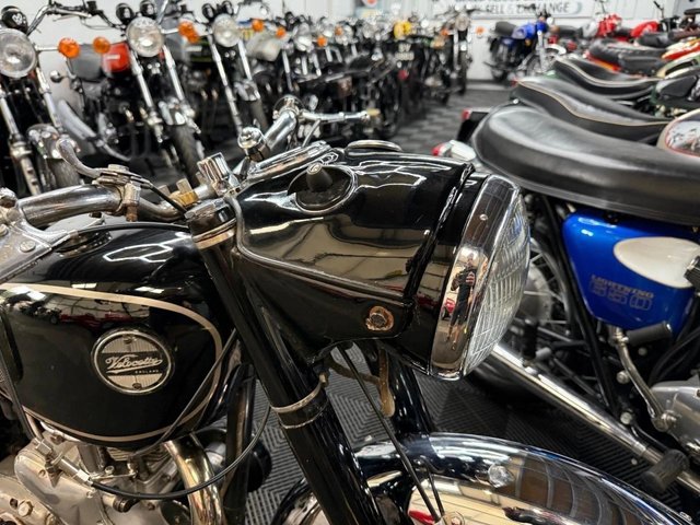 View our VELOCETTE VIPER