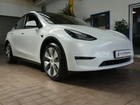 USED 2023 23 TESLA MODEL Y (Dual Motor) Long Range SUV 5dr Electric Auto 4WDE (384 bhp) SUNROOF SAT NAV LEATHER HEATED SEATS CRUISE CONTROL REAR VIEW CAMERA 1 OWNER SERVICE HISTORY WARRANTY