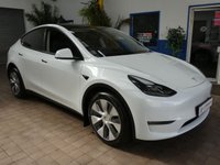 USED 2023 23 TESLA MODEL Y (Dual Motor) Long Range SUV 5dr Electric Auto 4WDE (384 bhp) SUNROOF SAT NAV LEATHER HEATED SEATS CRUISE CONTROL REAR VIEW CAMERA 1 OWNER SERVICE HISTORY WARRANTY
