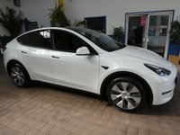USED 2023 23 TESLA MODEL Y (Dual Motor) Long Range SUV 5dr Electric Auto 4WDE (384 bhp) SUNROOF SAT NAV LEATHER HEATED SEATS CRUISE CONTROL REAR VIEW CAMERA 1 OWNER SERVICE HISTORY WARRANTY