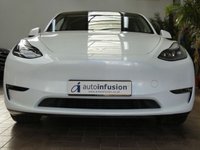 USED 2023 23 TESLA MODEL Y (Dual Motor) Long Range SUV 5dr Electric Auto 4WDE (384 bhp) SUNROOF SAT NAV LEATHER HEATED SEATS CRUISE CONTROL REAR VIEW CAMERA 1 OWNER SERVICE HISTORY WARRANTY