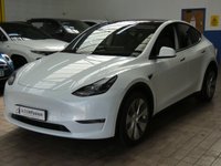 USED 2023 23 TESLA MODEL Y (Dual Motor) Long Range SUV 5dr Electric Auto 4WDE (384 bhp) SUNROOF SAT NAV LEATHER HEATED SEATS CRUISE CONTROL REAR VIEW CAMERA 1 OWNER SERVICE HISTORY WARRANTY