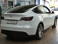 USED 2023 23 TESLA MODEL Y (Dual Motor) Long Range SUV 5dr Electric Auto 4WDE (384 bhp) SUNROOF SAT NAV LEATHER HEATED SEATS CRUISE CONTROL REAR VIEW CAMERA 1 OWNER SERVICE HISTORY WARRANTY