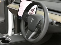 USED 2023 23 TESLA MODEL Y (Dual Motor) Long Range SUV 5dr Electric Auto 4WDE (384 bhp) SUNROOF SAT NAV LEATHER HEATED SEATS CRUISE CONTROL REAR VIEW CAMERA 1 OWNER SERVICE HISTORY WARRANTY