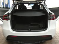 USED 2023 23 TESLA MODEL Y (Dual Motor) Long Range SUV 5dr Electric Auto 4WDE (384 bhp) SUNROOF SAT NAV LEATHER HEATED SEATS CRUISE CONTROL REAR VIEW CAMERA 1 OWNER SERVICE HISTORY WARRANTY