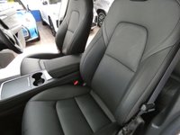 USED 2023 23 TESLA MODEL Y (Dual Motor) Long Range SUV 5dr Electric Auto 4WDE (384 bhp) SUNROOF SAT NAV LEATHER HEATED SEATS CRUISE CONTROL REAR VIEW CAMERA 1 OWNER SERVICE HISTORY WARRANTY