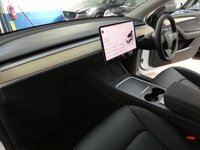 USED 2023 23 TESLA MODEL Y (Dual Motor) Long Range SUV 5dr Electric Auto 4WDE (384 bhp) SUNROOF SAT NAV LEATHER HEATED SEATS CRUISE CONTROL REAR VIEW CAMERA 1 OWNER SERVICE HISTORY WARRANTY