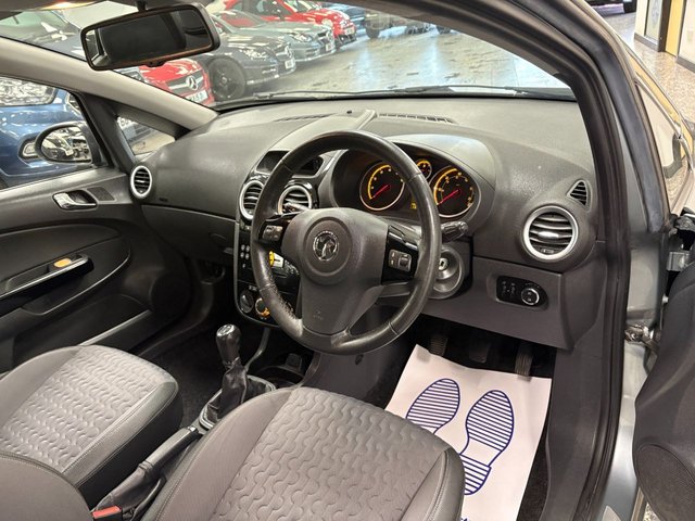 2014 VAUXHALL CORSA - Photo 2