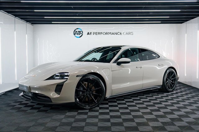 2021 21 Porsche Taycan Performance Plus 93.4kWh Saloon 4dr Electric Auto RWD (476 ps)