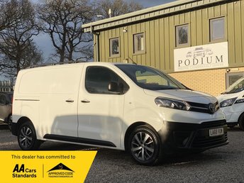 2019 TOYOTA PROACE