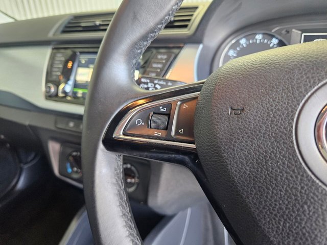 2016 SKODA FABIA - Photo 5