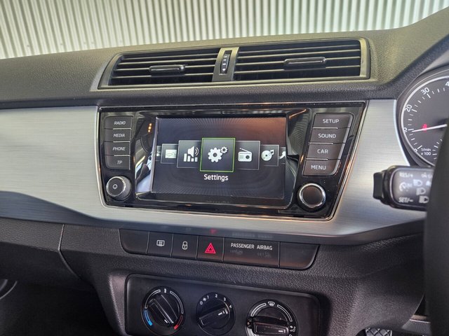 2016 SKODA FABIA - Photo 12