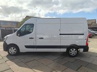 USED 2022 72 RENAULT MASTER 2.3 dCi 35 Business+ Panel Van 4dr Diesel Manual FWD MWB Medium Roof Euro 6 (135 ps) 